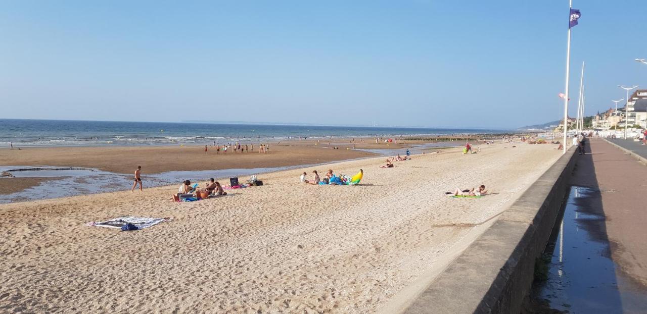 Le Yacht Club1 Lägenhet Blonville-sur-Mer Exteriör bild