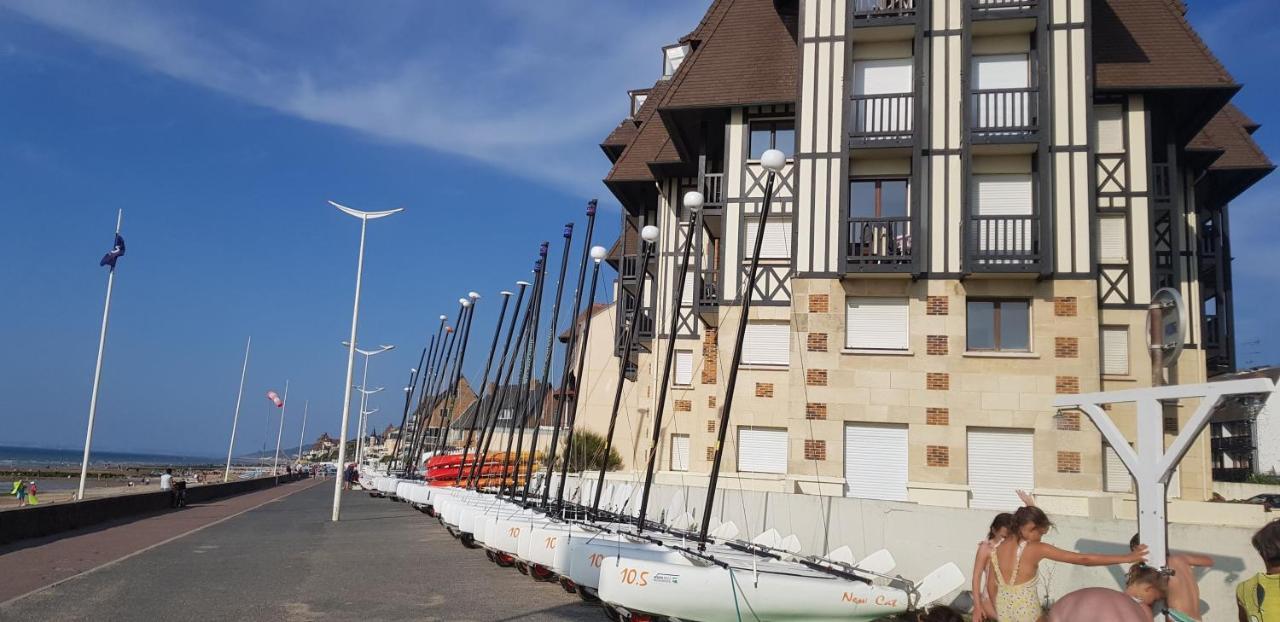 Le Yacht Club1 Lägenhet Blonville-sur-Mer Exteriör bild